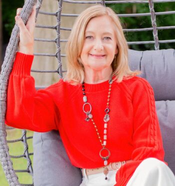 Lorraine Forrest-Turner. Writer. Trainer.